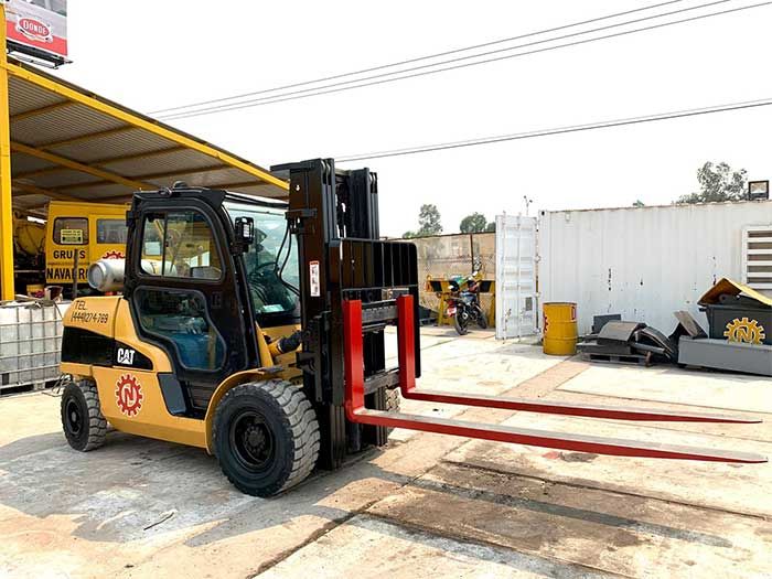 Transportes, Grúas y Montajes Navarro
