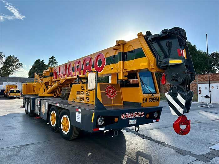 Transportes, Grúas y Montajes Navarro