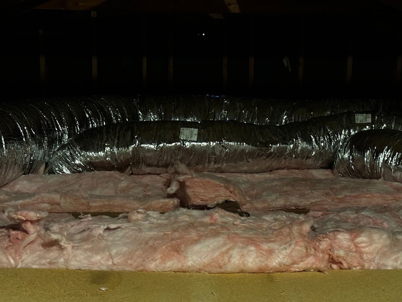 Ceiling insulation owners cornering r30