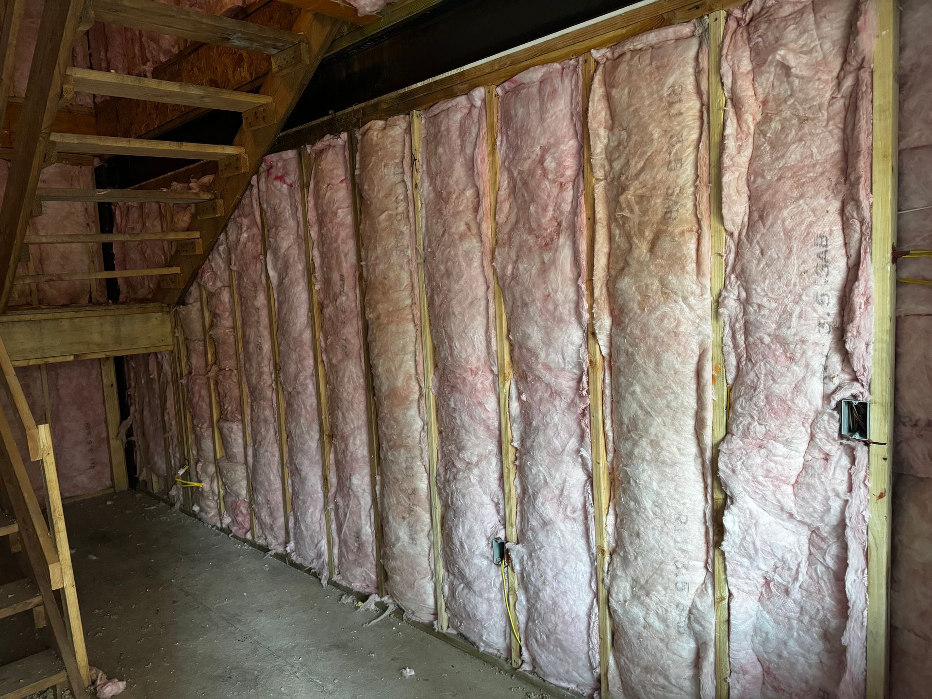 Ceiling insulation owners cornering r30
