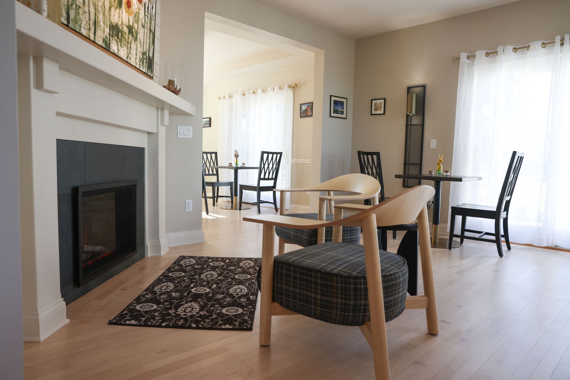 Sitting area by fireplace