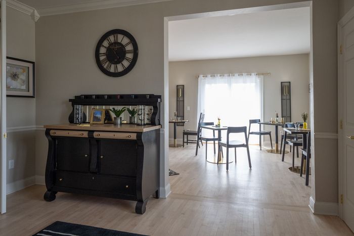 Entrance desk and parlor areas