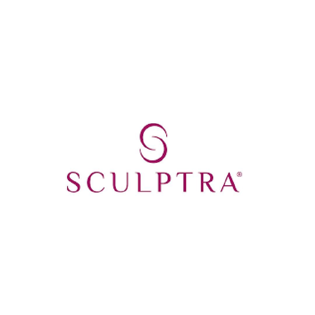 Logotipo de SCULPTRA en color magenta sobre fondo blanco.