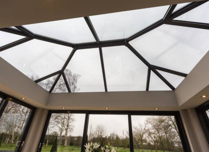 Showing an example of an Ultrasky roof for a conservatory.