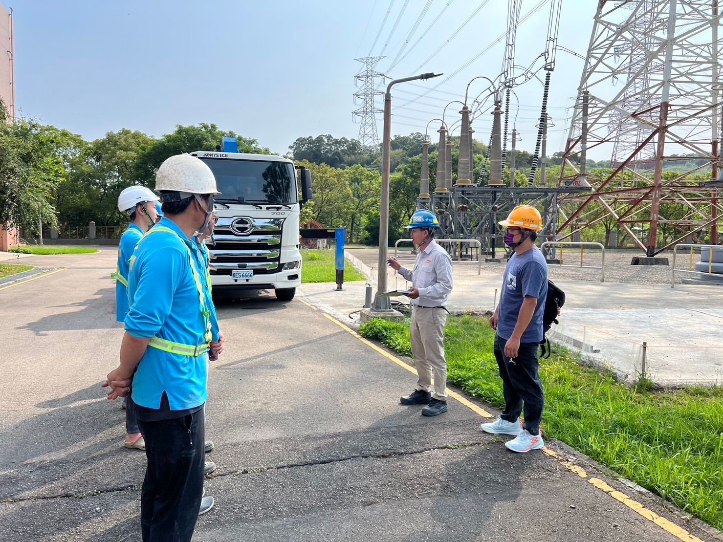 電塔底板扶正灌漿工程