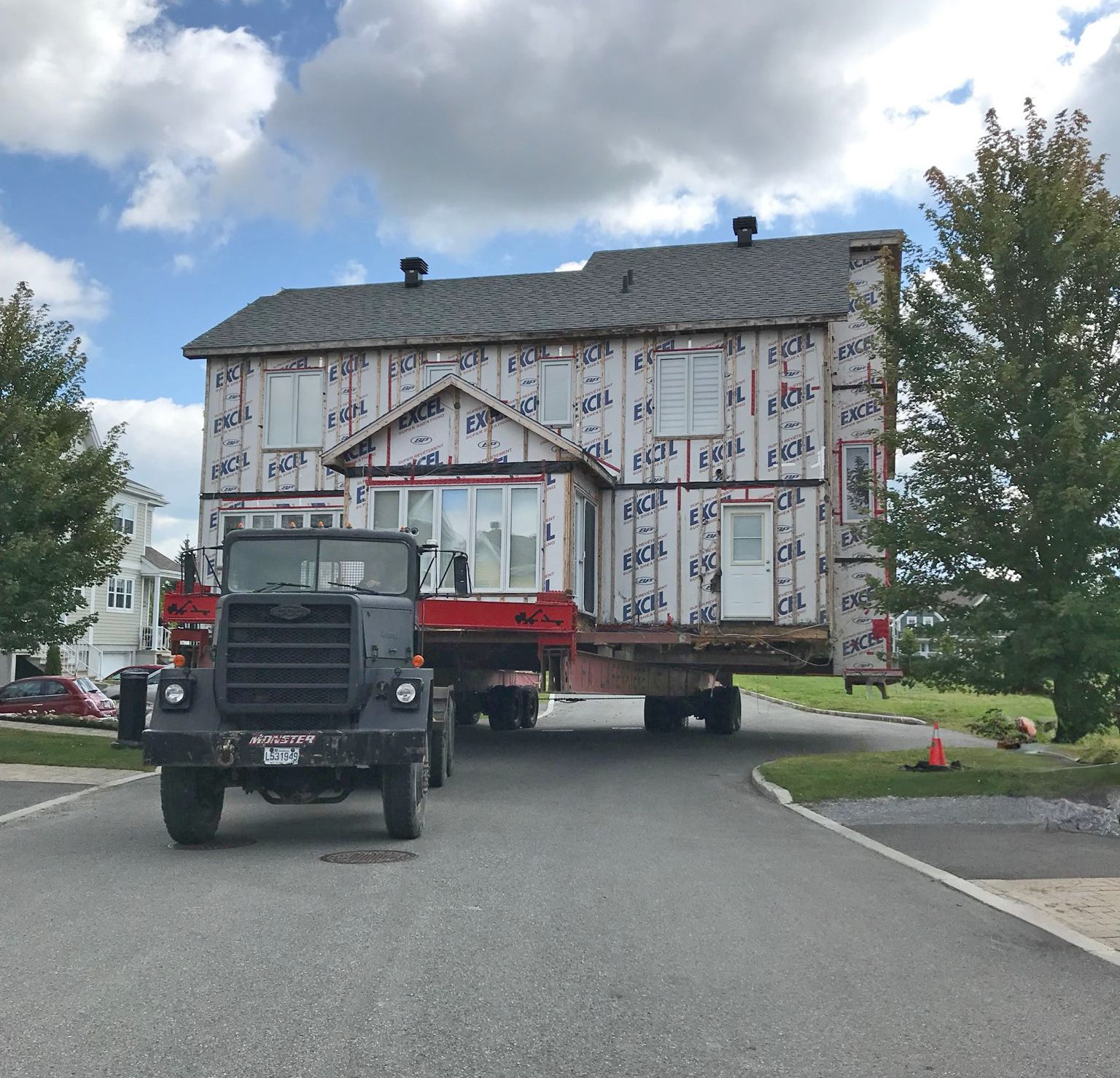 DÉPLACEMENT DE BÂTIMENTS Transport Laferrière
