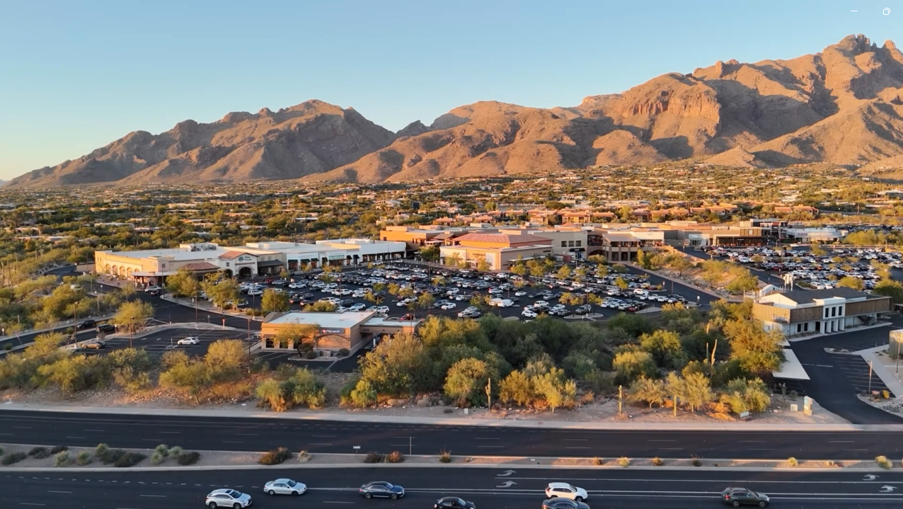 Catalina Foothills, Tucson, Arizona  - Luxury, convenience, mountain views, outdoor living