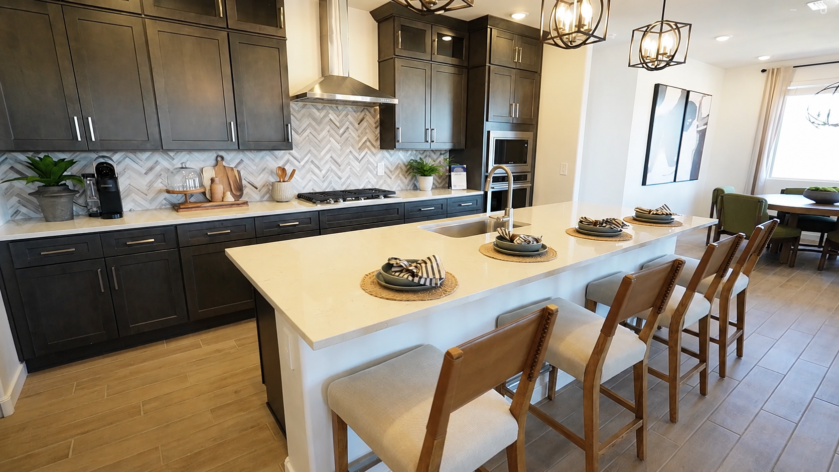 Ruby Floor Plan by Meritage Homes : move-in  ready kitchen with a 10-foot island - Oro Valley, Tucson, AZ