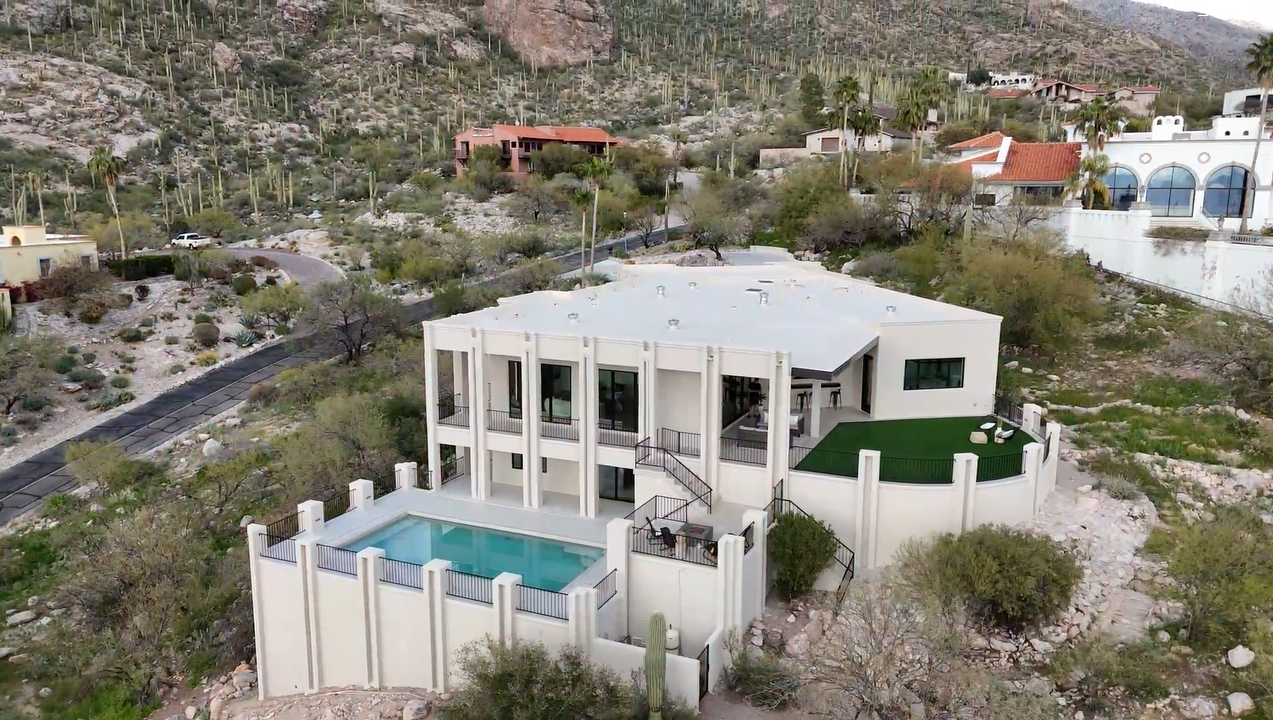 Skyline Country Club in Tucson, AZ - a luxury community with overlooking city and mountain views.