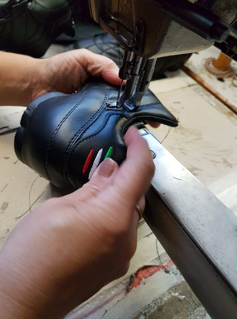 making leather made-to-measure footwear