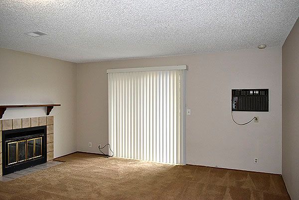 living area at 120 Michigan