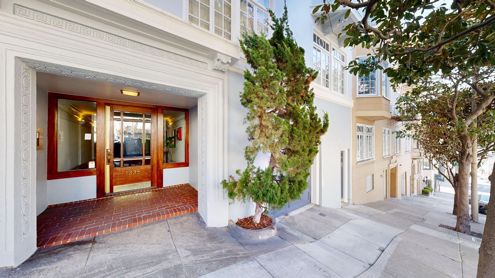 front entrance/door 1335 Union St.