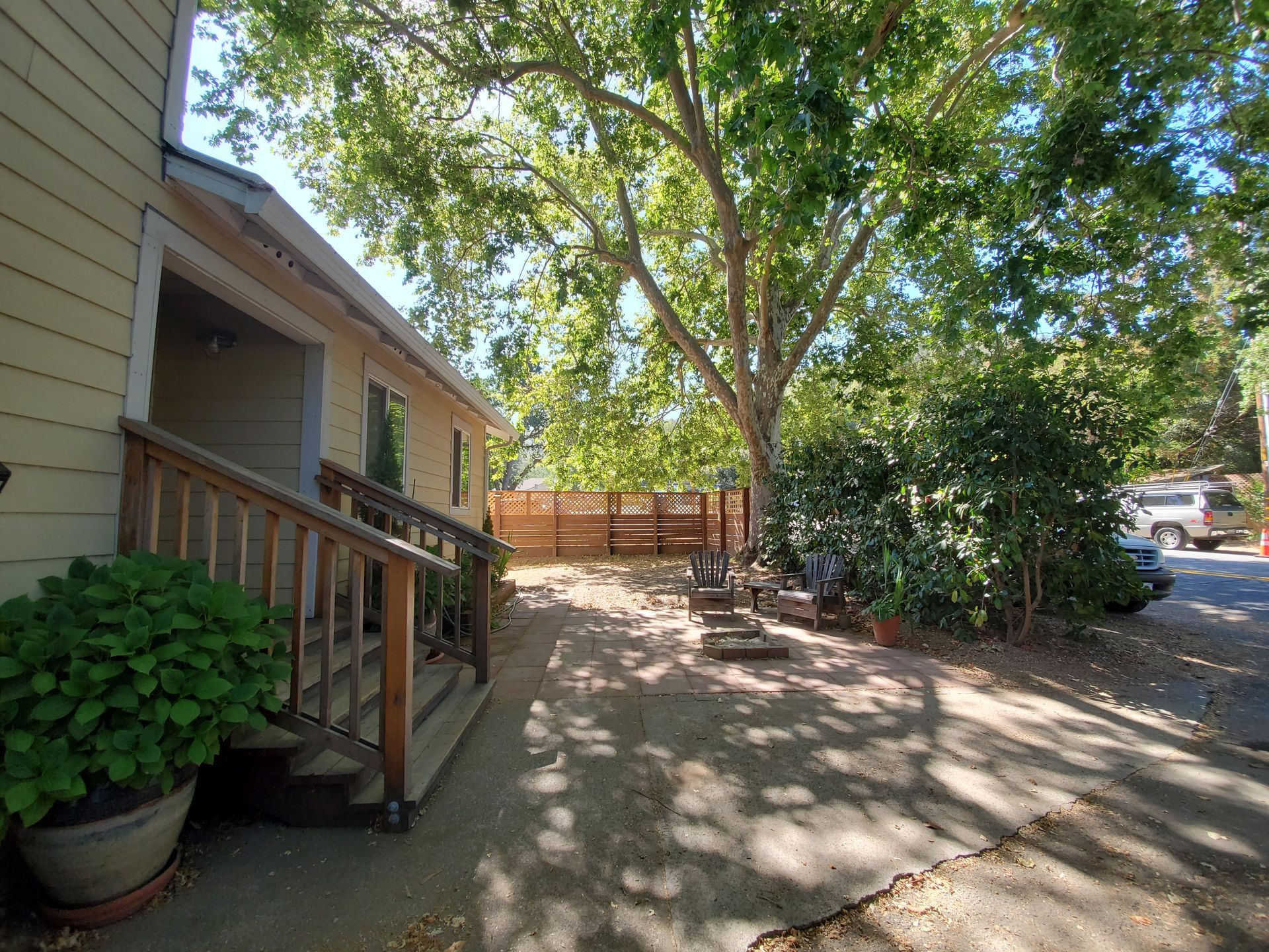 8 Meadow Drive slide show