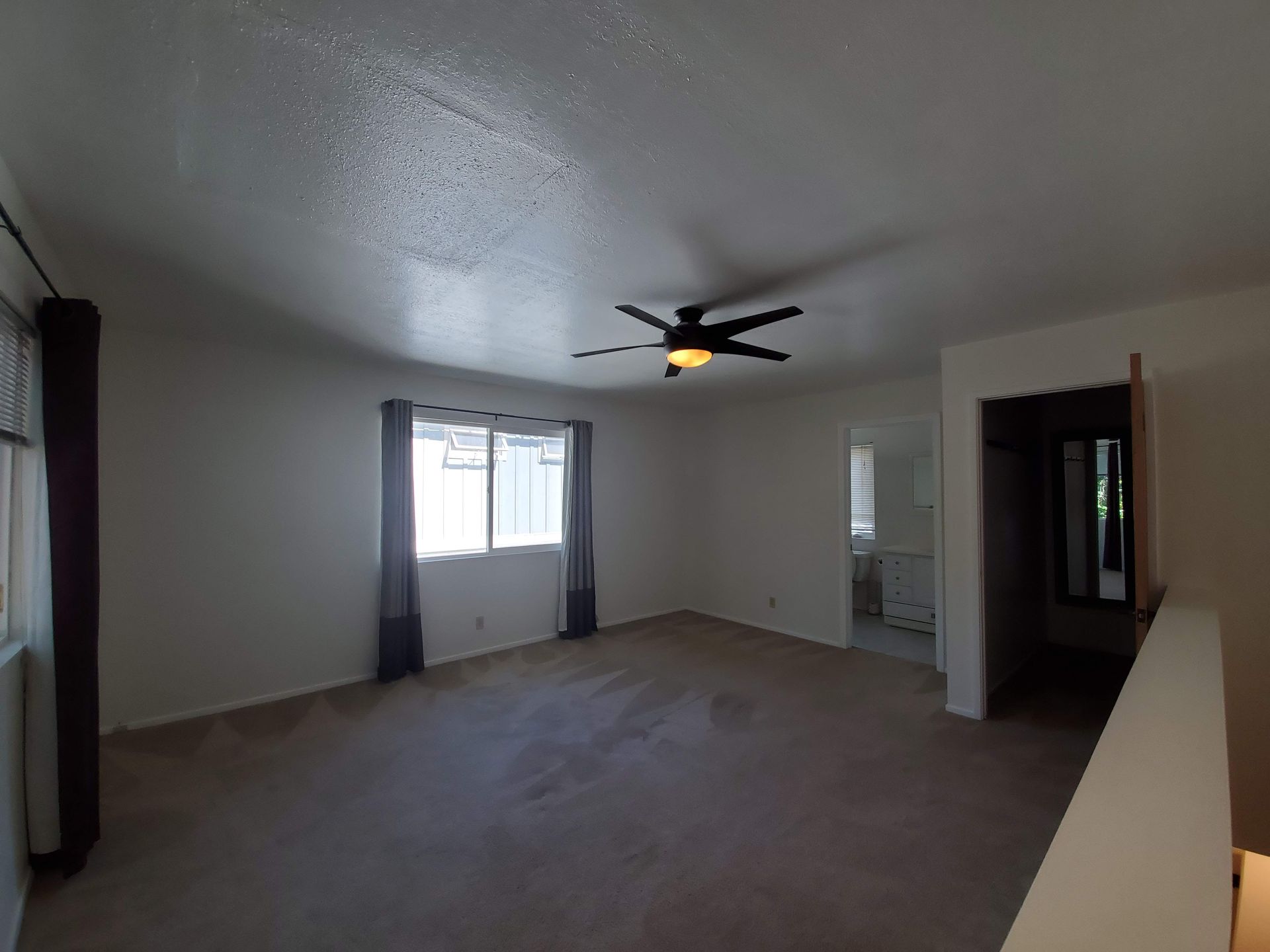 8 Meadow Drive slide show