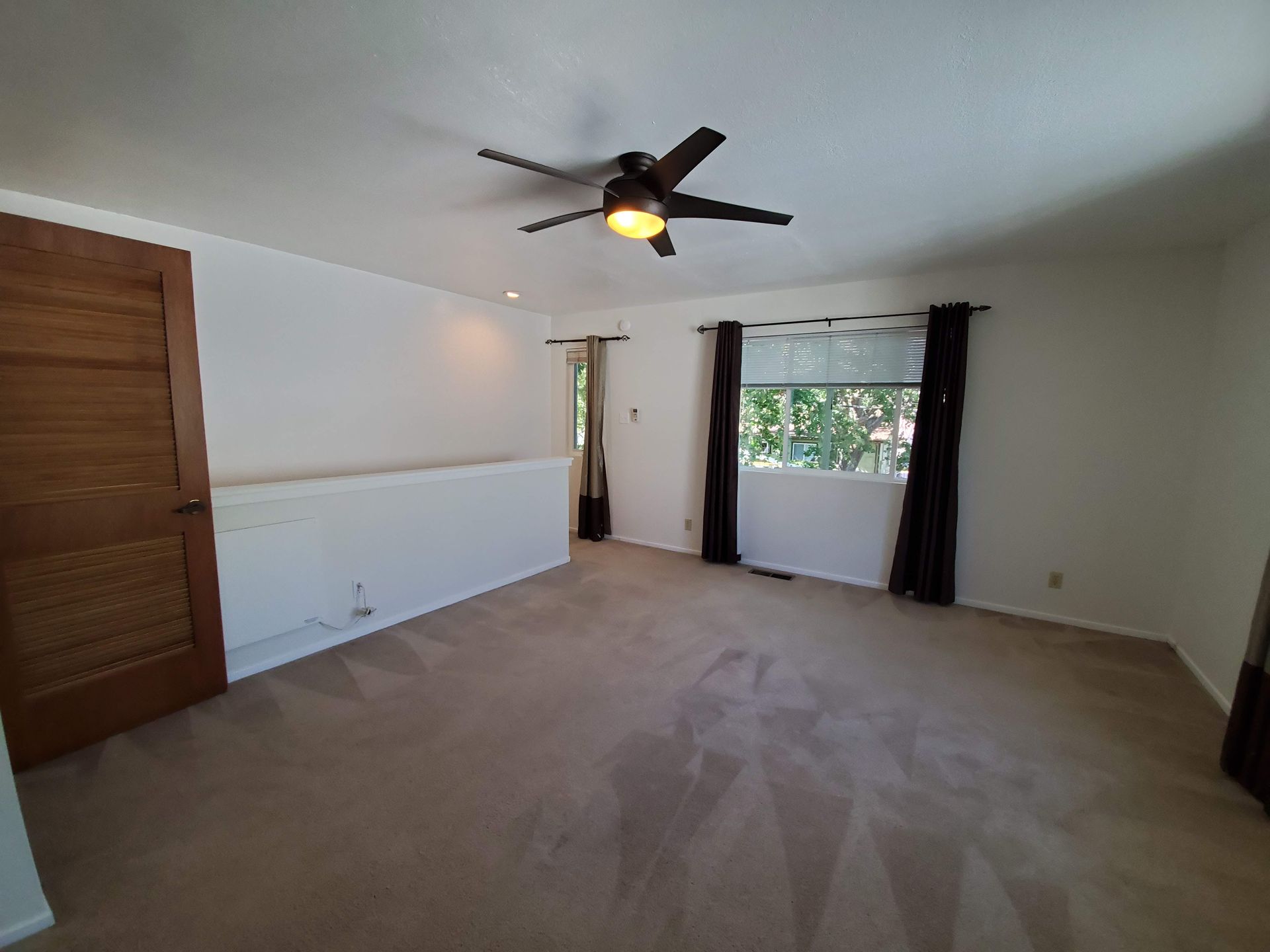 8 Meadow Drive slide show