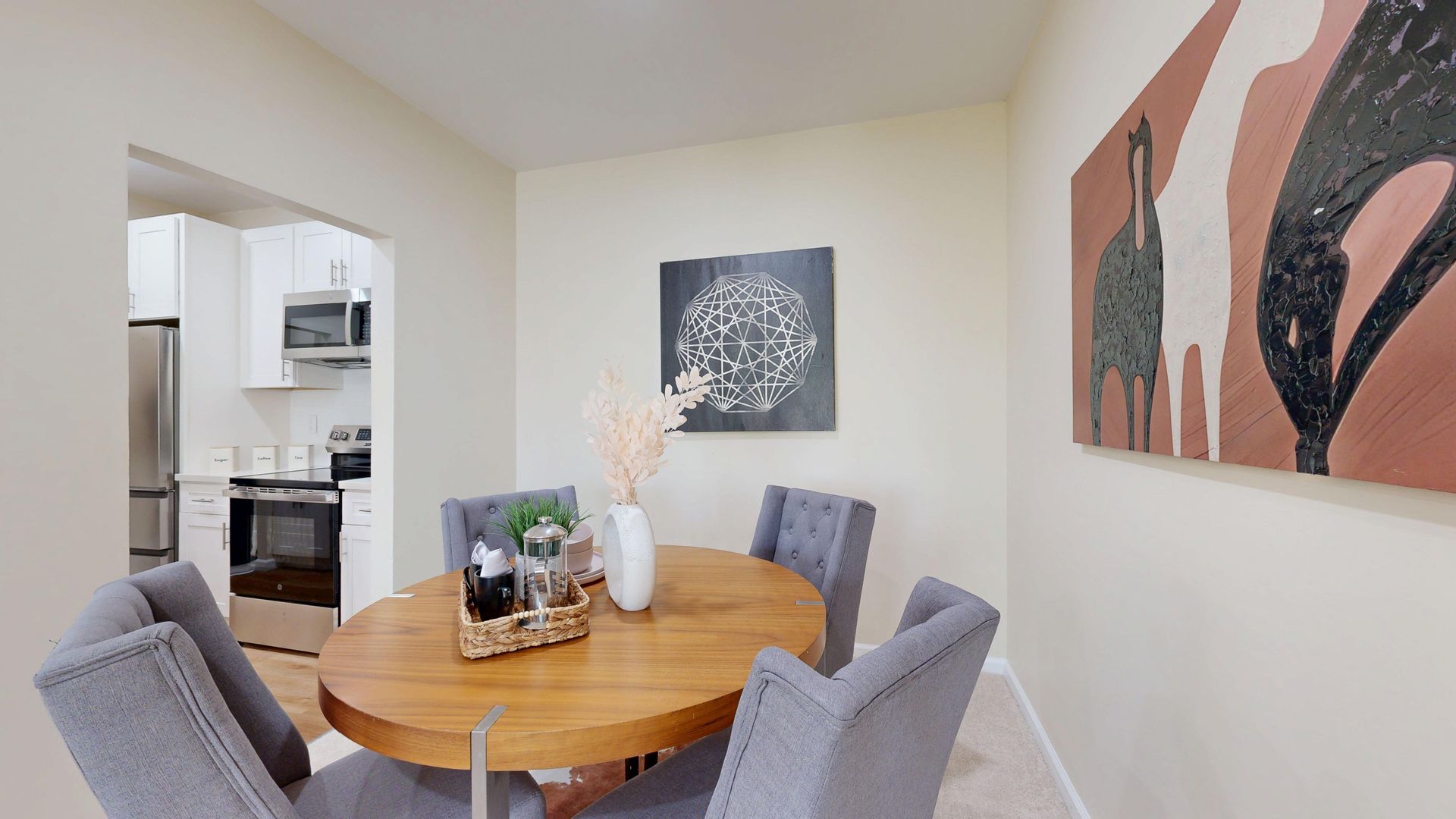 dining nook at cedar blvd