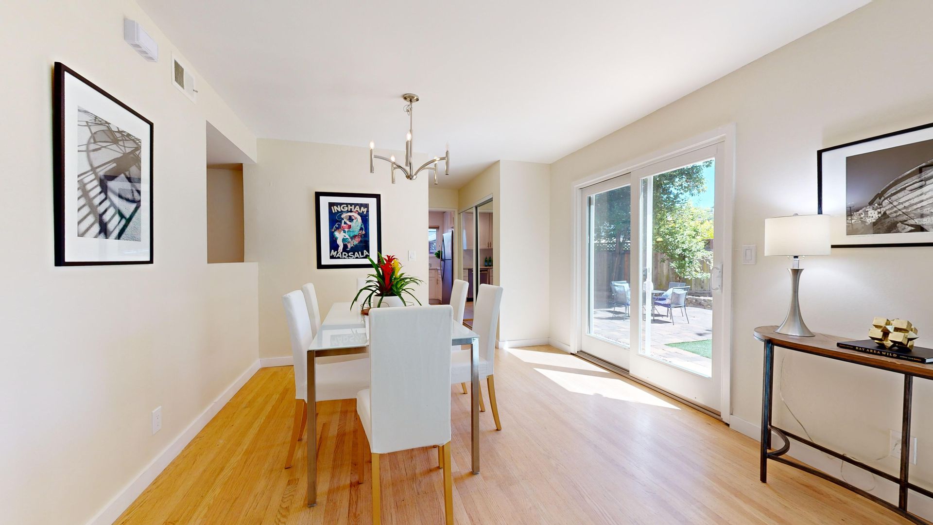 dining area at clover hill court