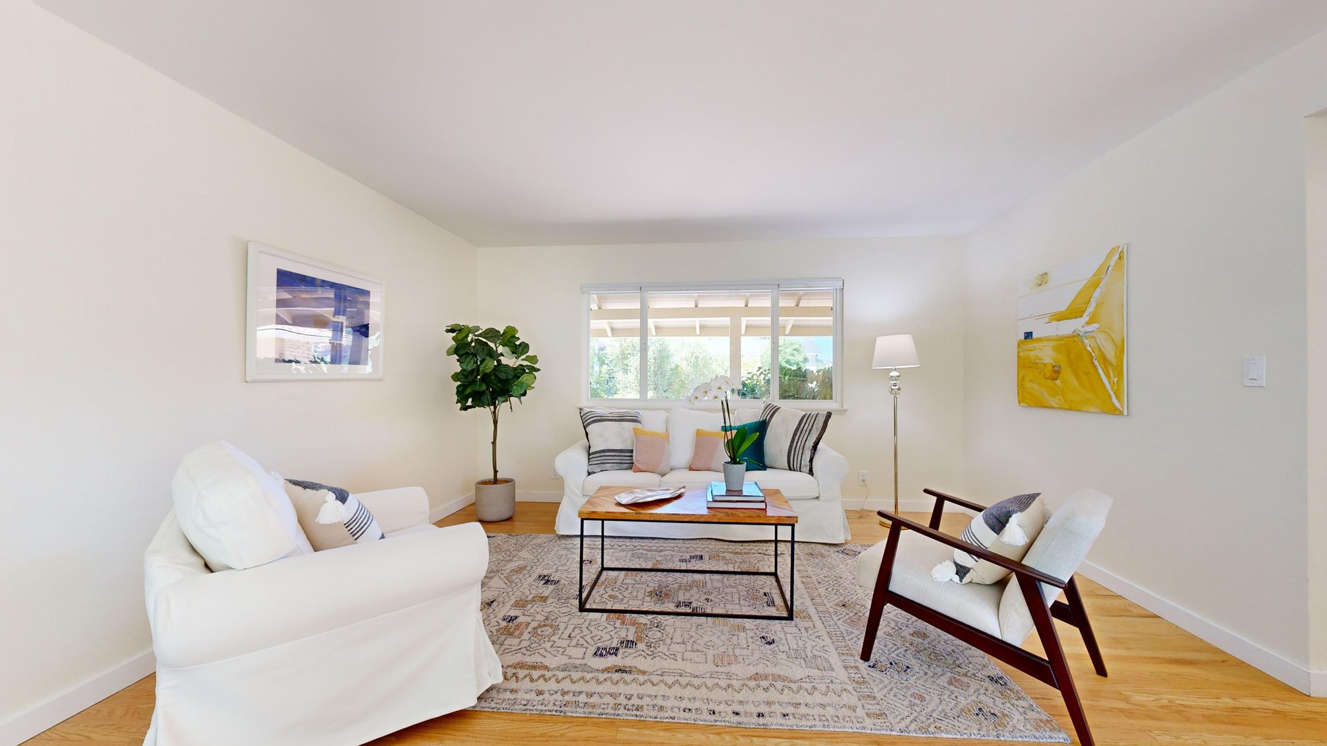 living room at clover hill court