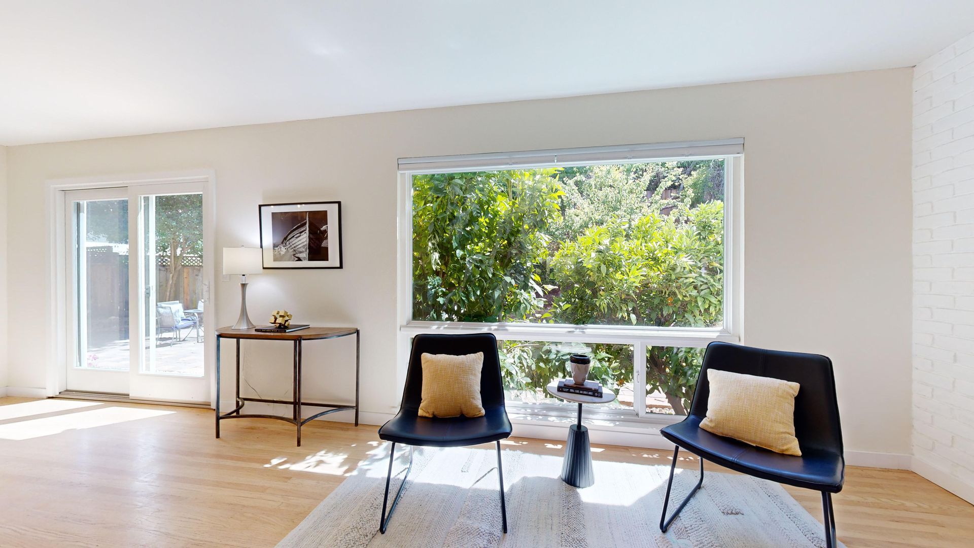 living room at clover hill court
