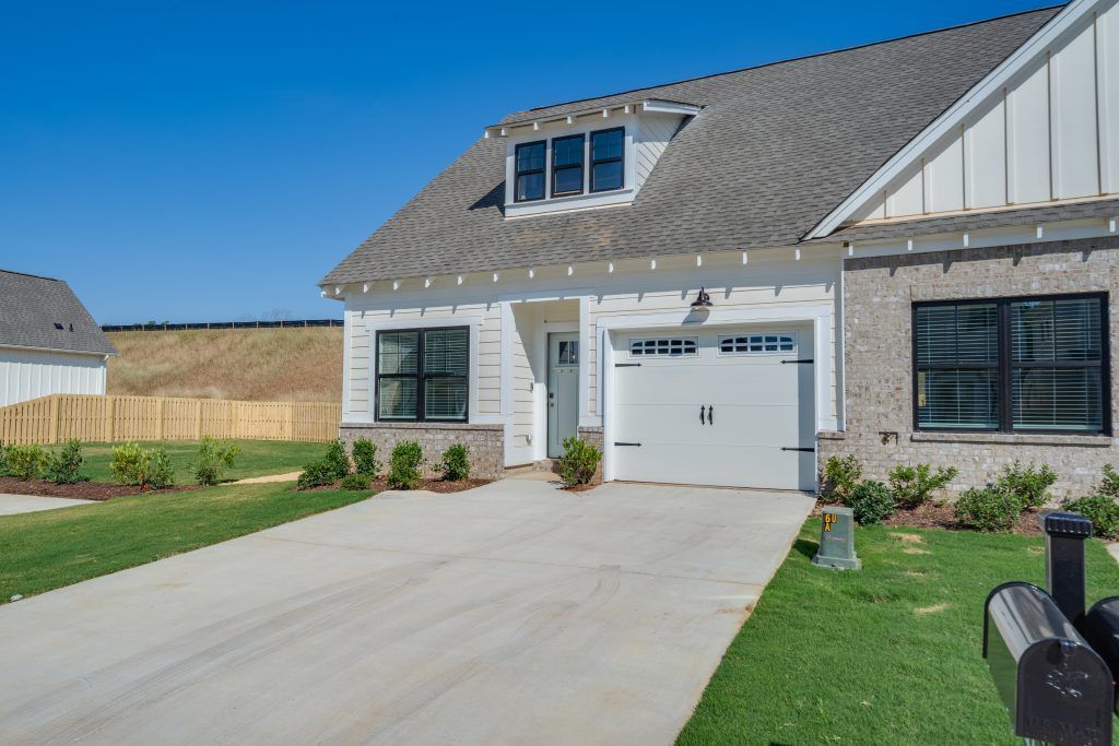 Move-in ready home by Fairin Realty in Irondale Alabama