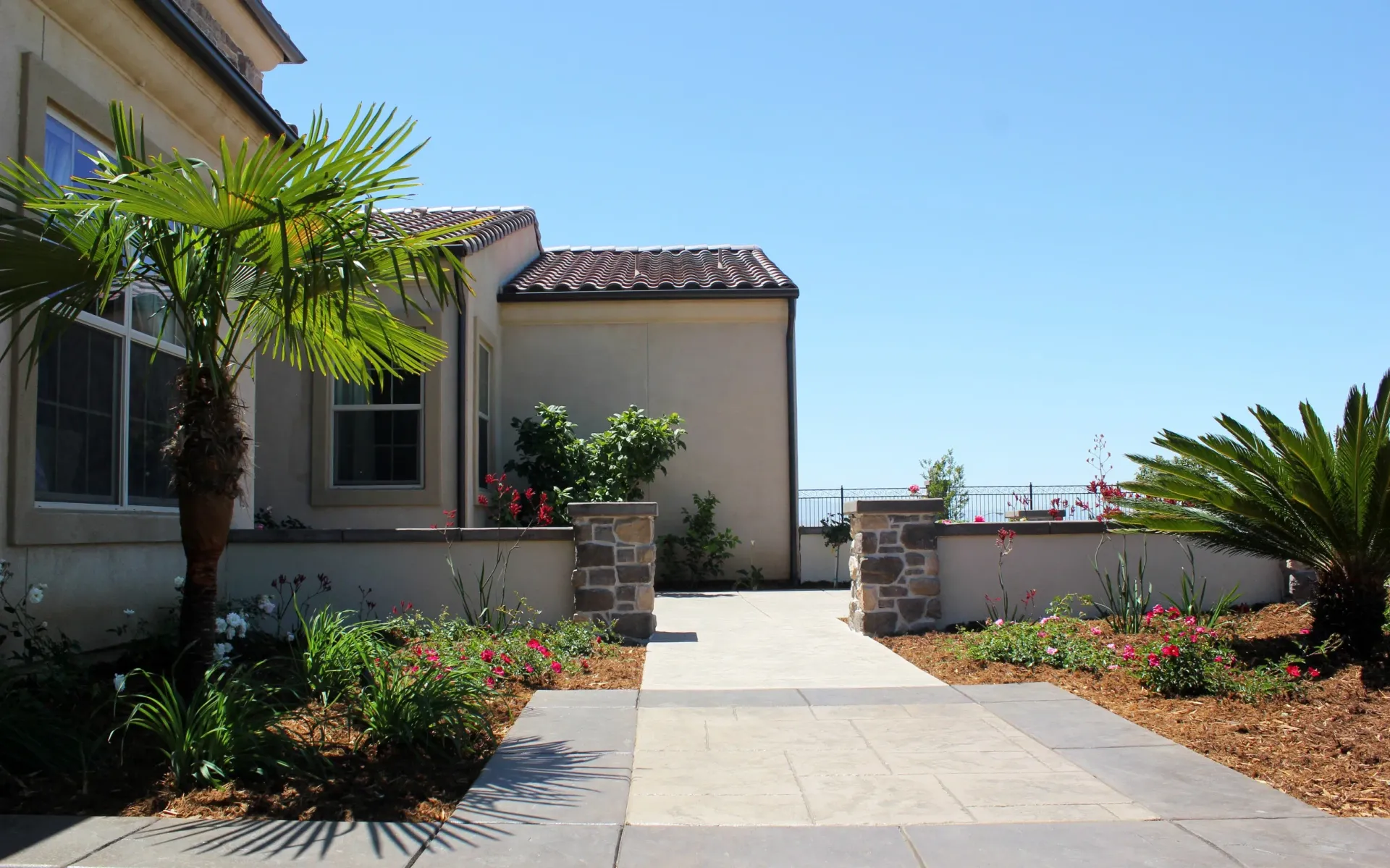 Concrete driveway contractor Riverside CA by Superior Concrete Construction