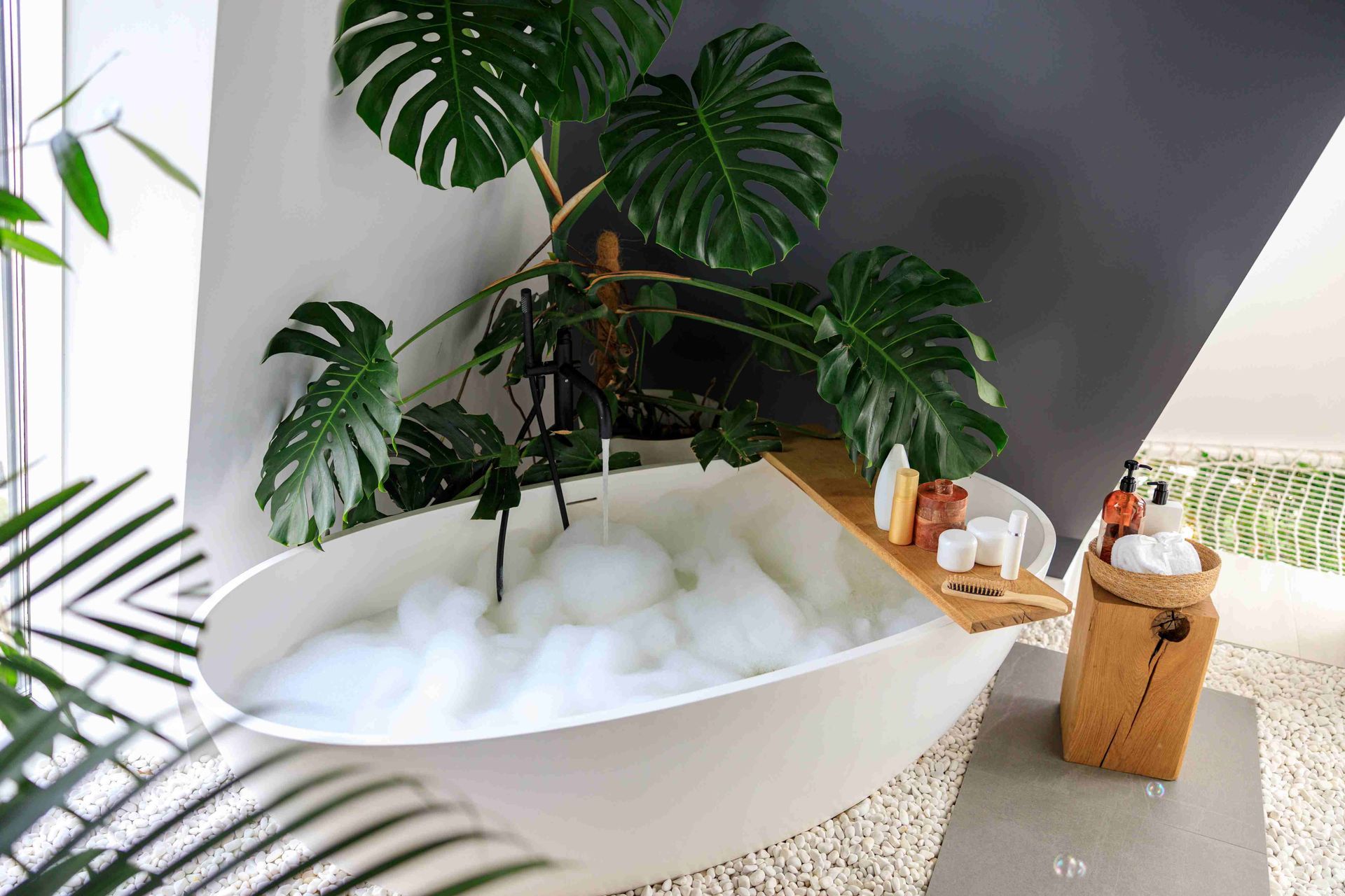 A bubble bath in a very cosy bathtub