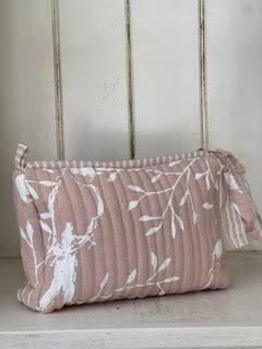 Necessaire Grande Rosa
