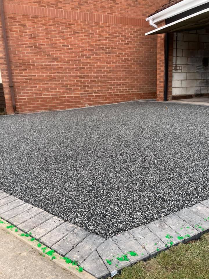 Telford resin driveway specialists Paveline Driveways Limited install quality resin driveways in Telford and throughout Shropshire