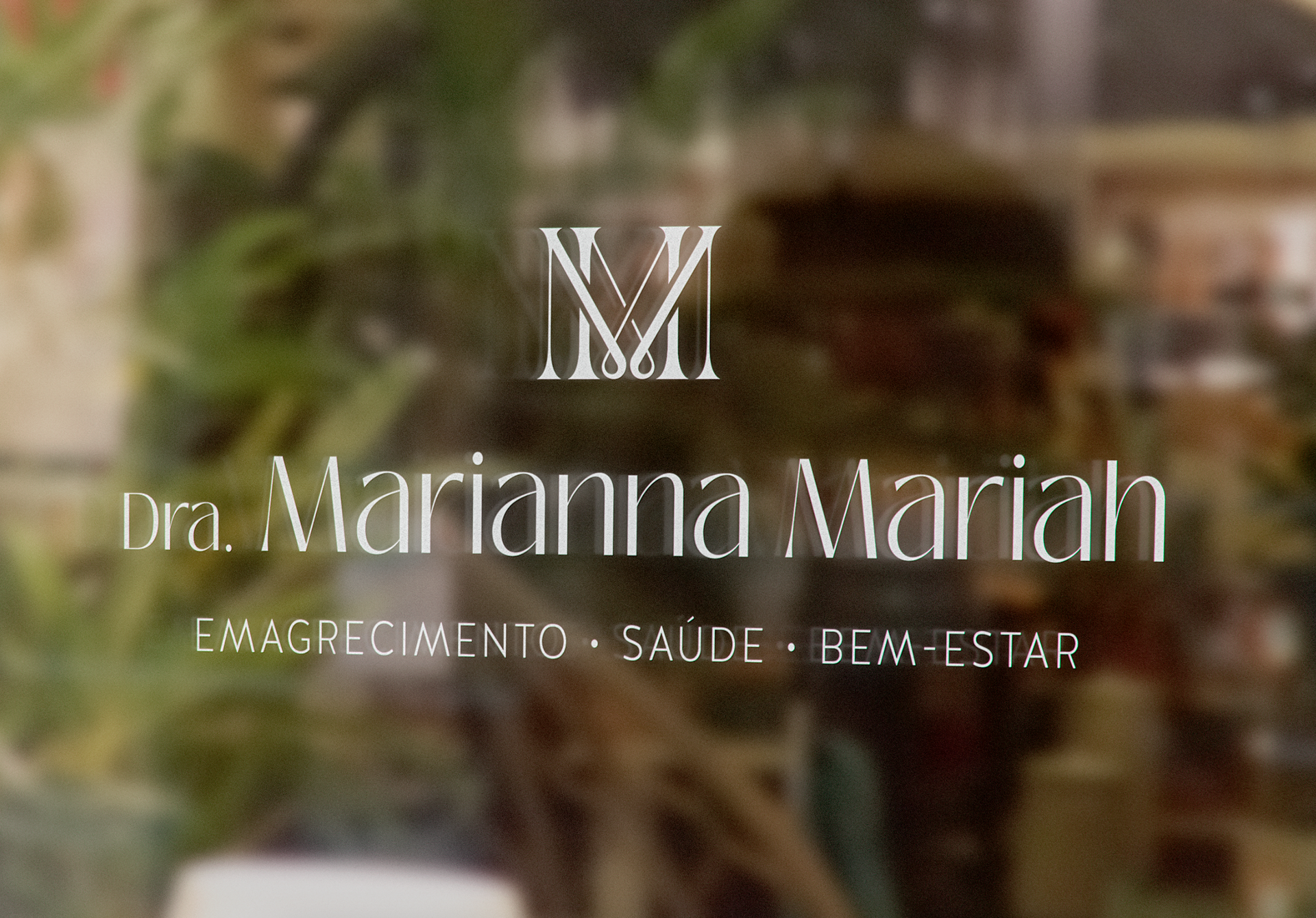 Identidade Visual Dra. Alice Maganin Ginecologista e Obstetra