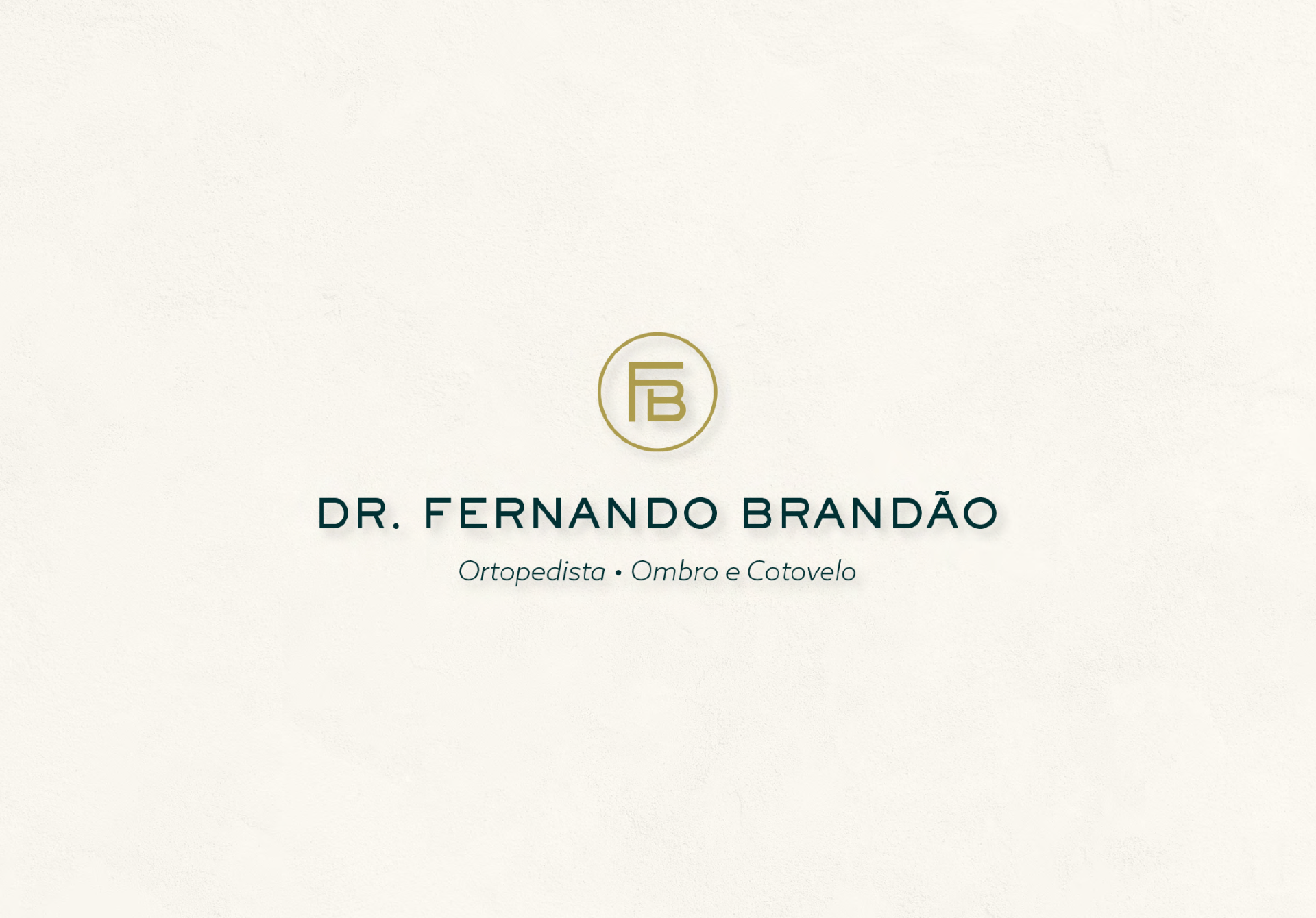 O logotipo do dr. fernando brandão está sobre fundo branco.