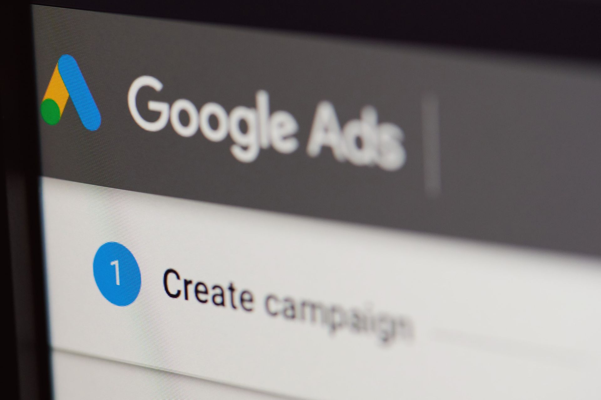 Erros comuns no Google Ads na &aacute;rea da sa&uacute;de e como evit&aacute;-los
