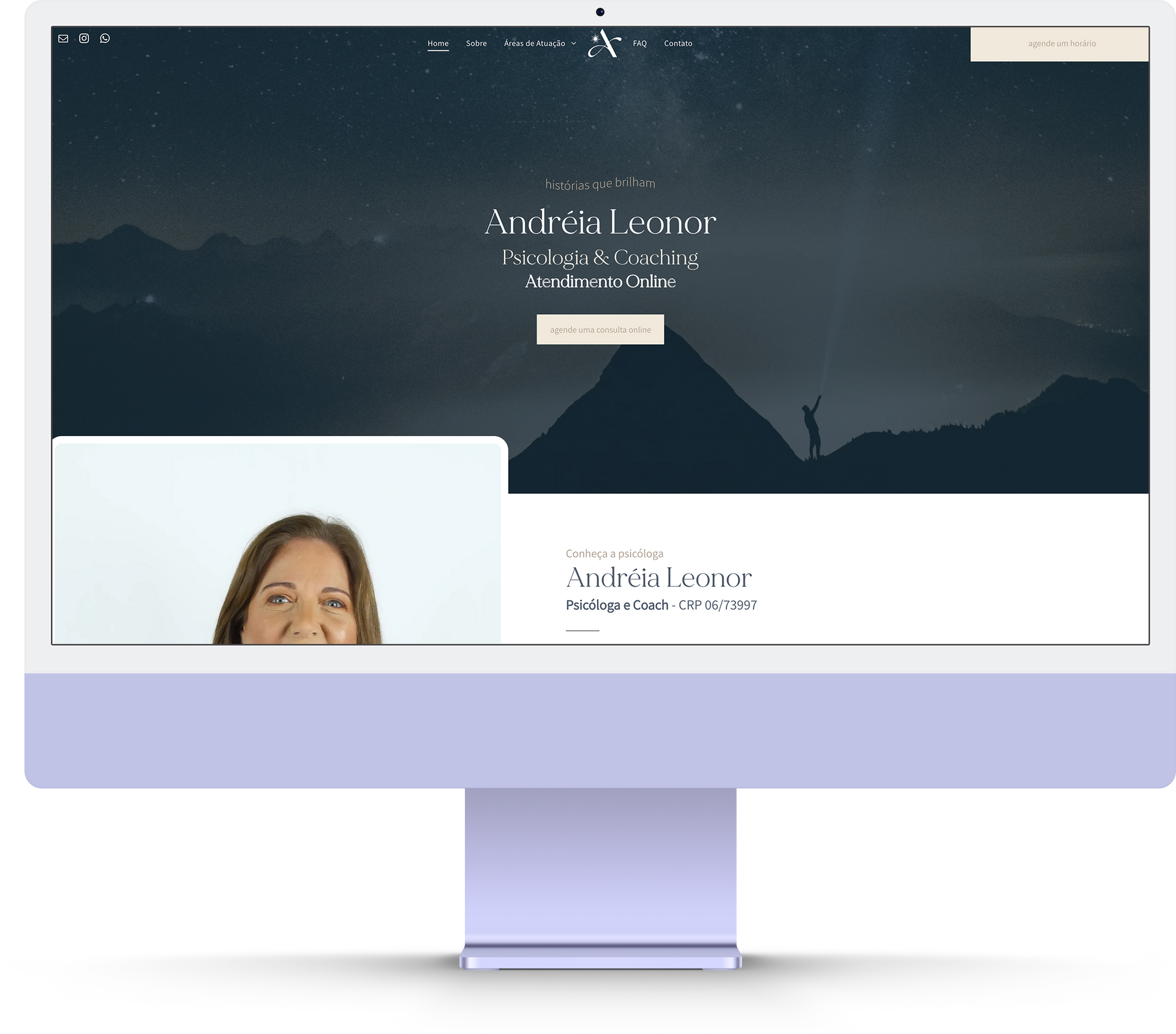 Um monitor de computador com uma mulher na tela