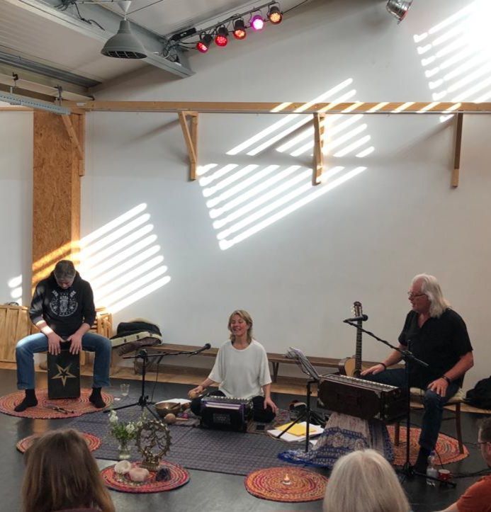 MAHADEVA mantrazingen in Deventer