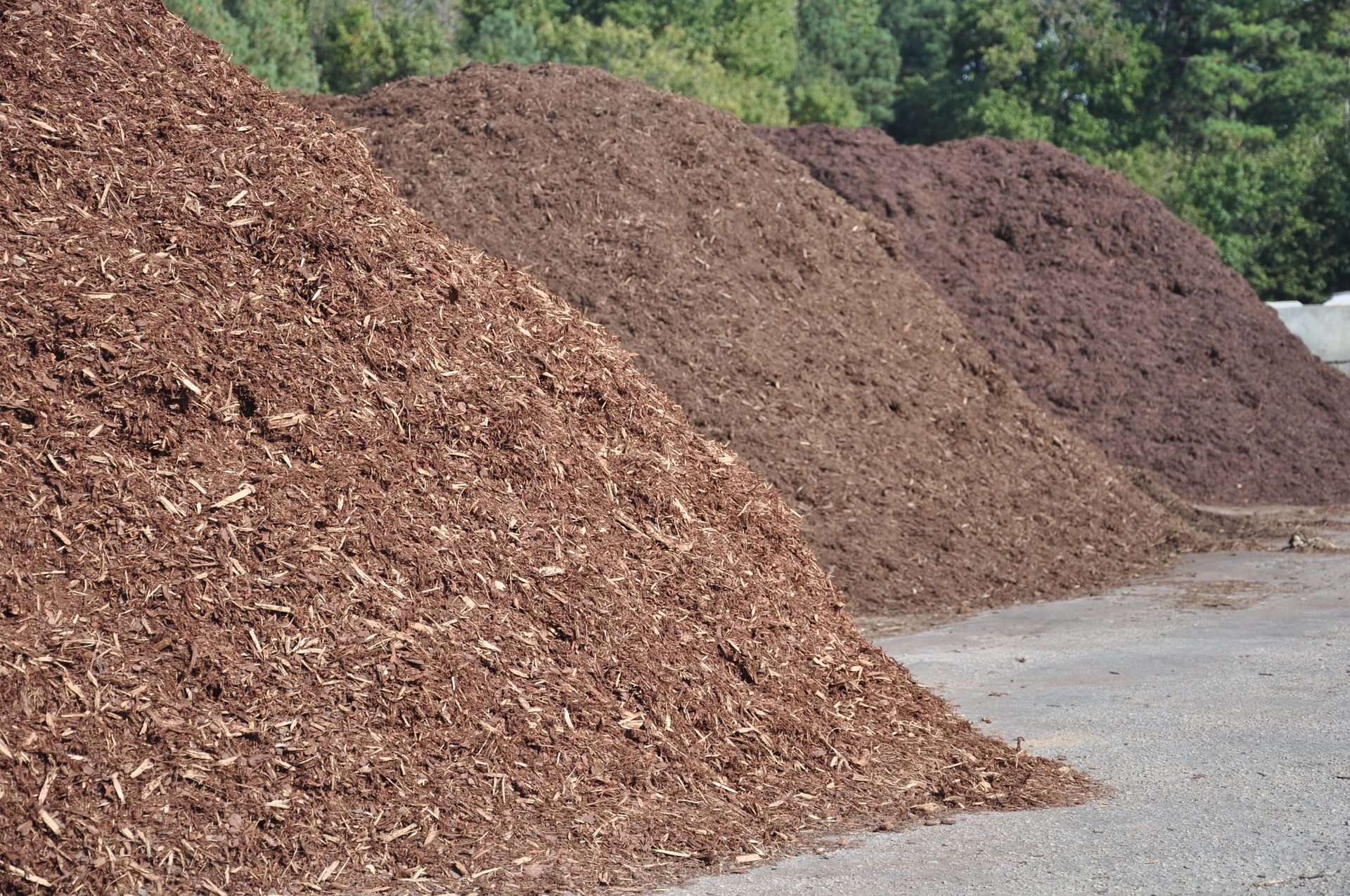 Mulch — Alsip, IL — Smitty’s Tree Service
