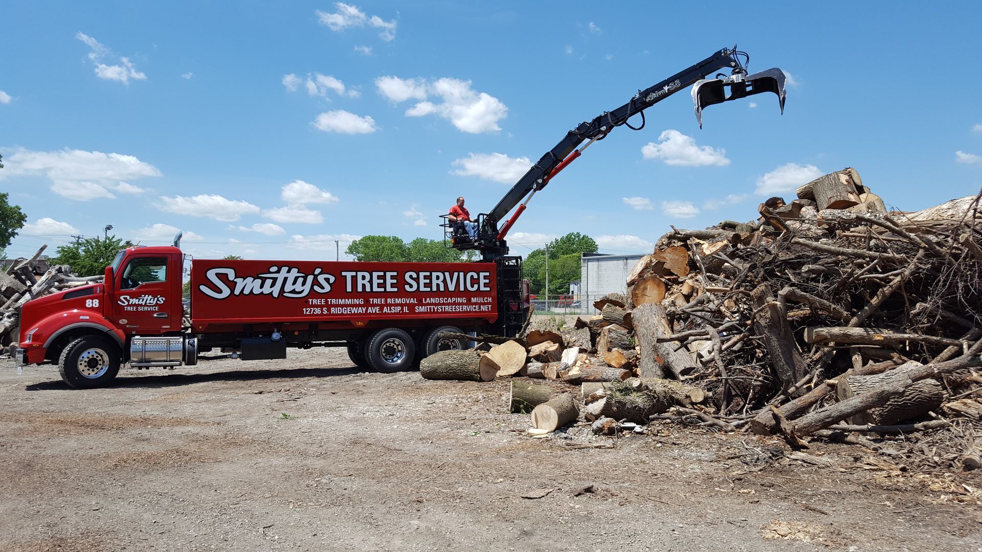 Tree Debris Turned into Mulch in Alsip, IL