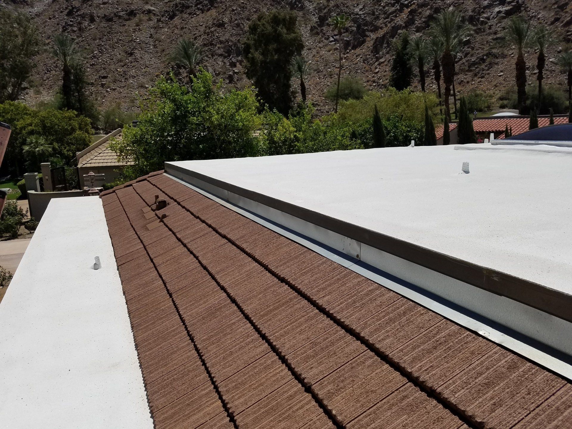 Roofing Contractor - Becerra Brothers Roofing

