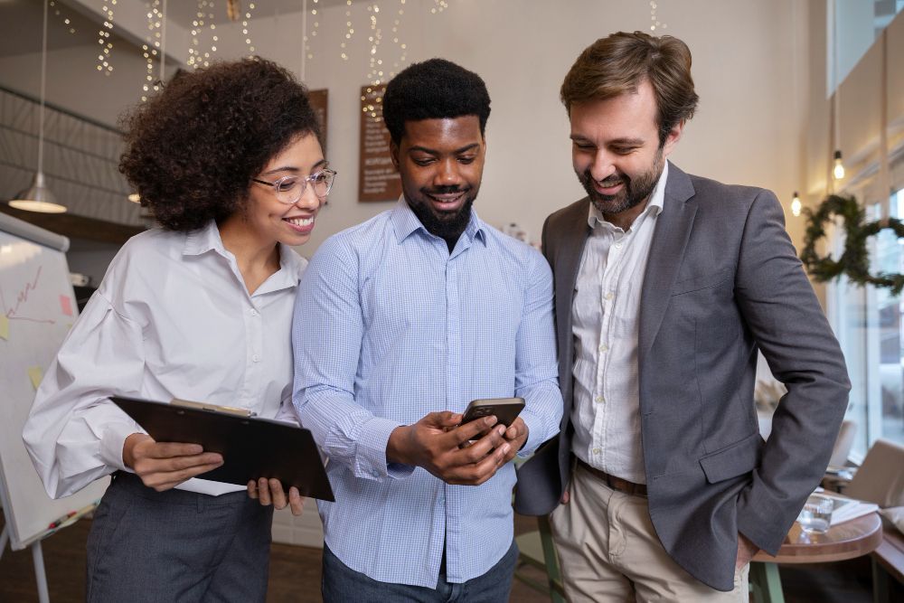 conectividade em ambiente corporativo com funcionários
