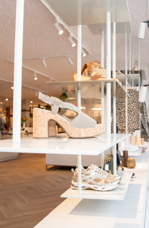 Maatwerk winkelinterieur