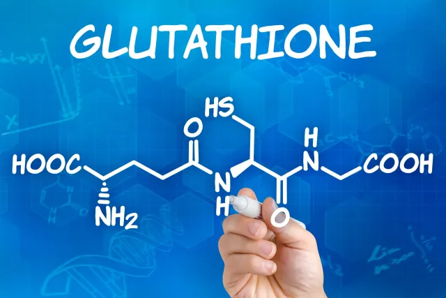 Glutathione IV Therapy: Benefits & Uses