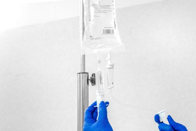 glutathione iv drip pros and cons Therapy: What You Need to Know glutathione iv drip pros and
