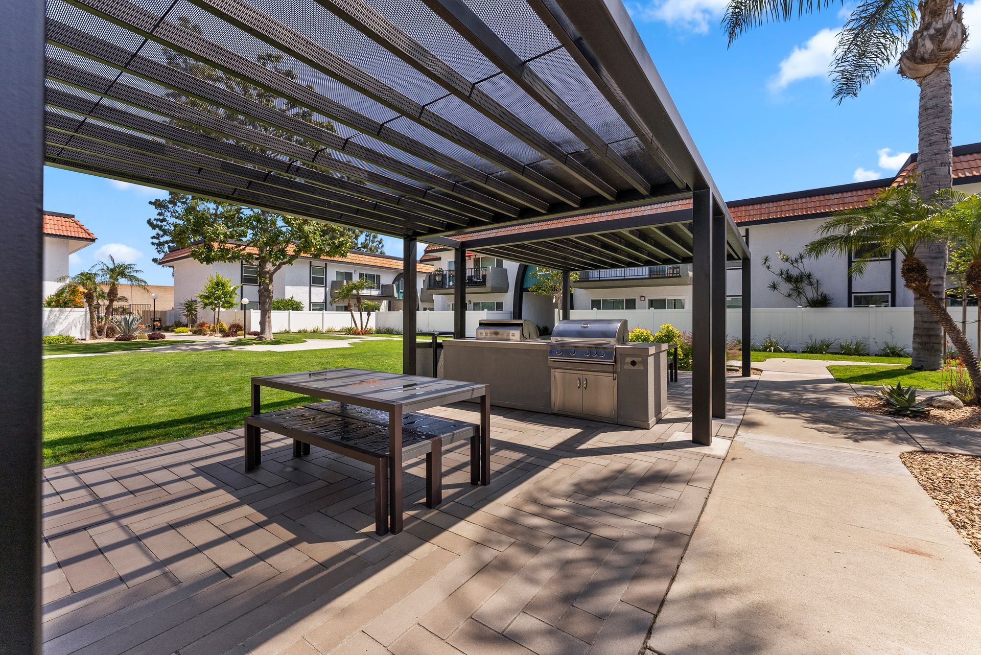 Sliding Photo Gallery Displaying Community Amenities