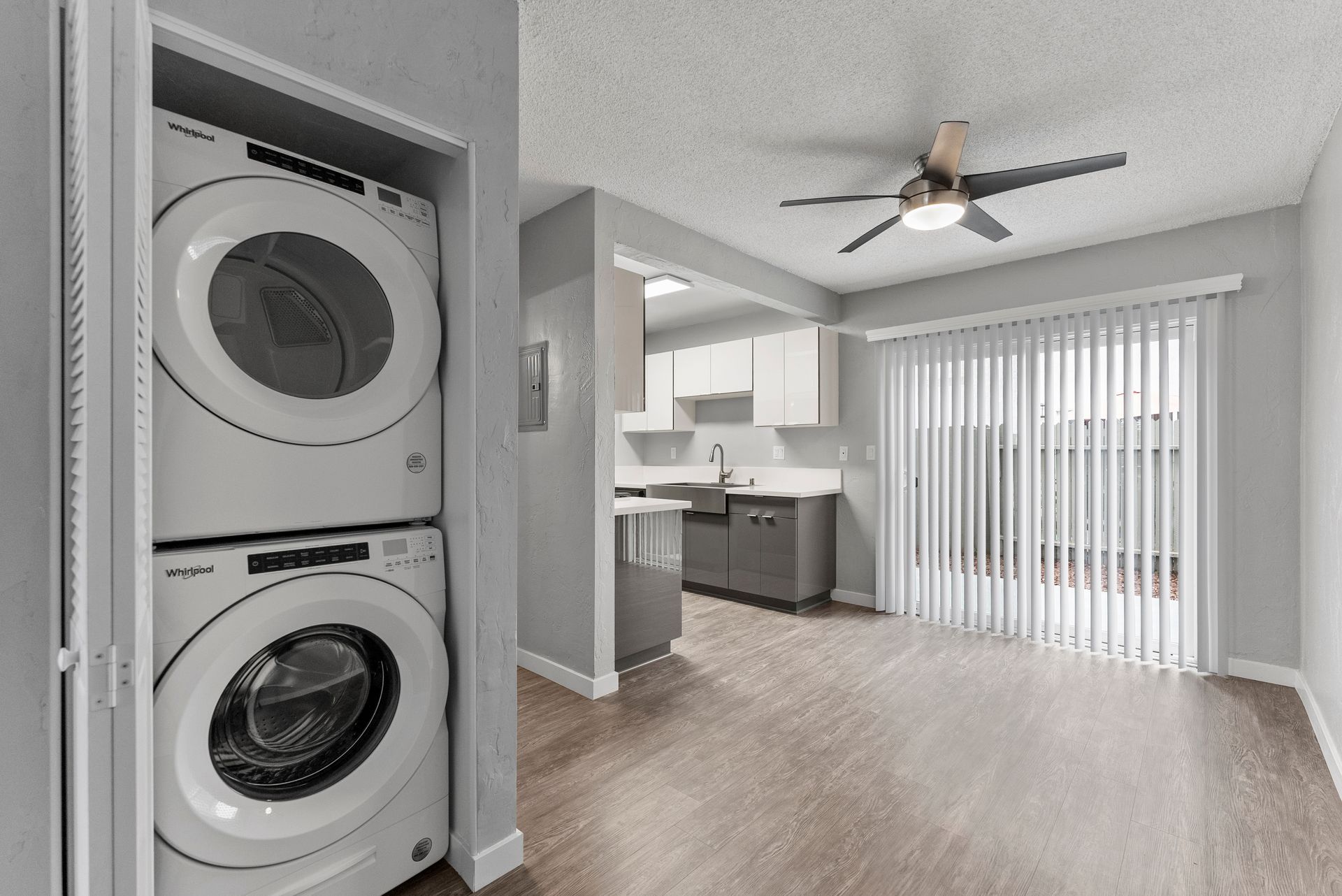 Sliding Photo Gallery Displaying Apartment Features