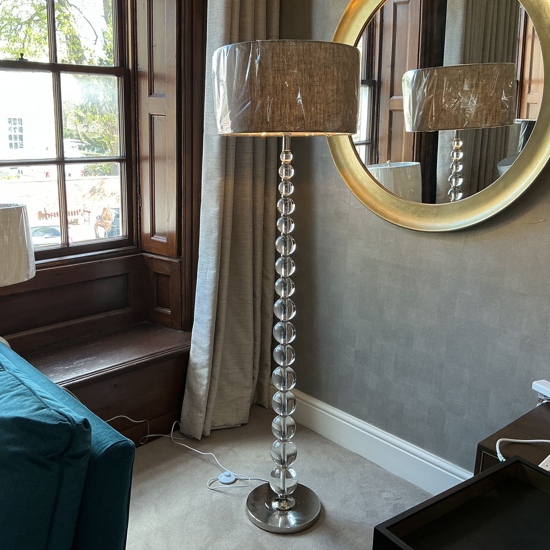 Isla Floor Lamp