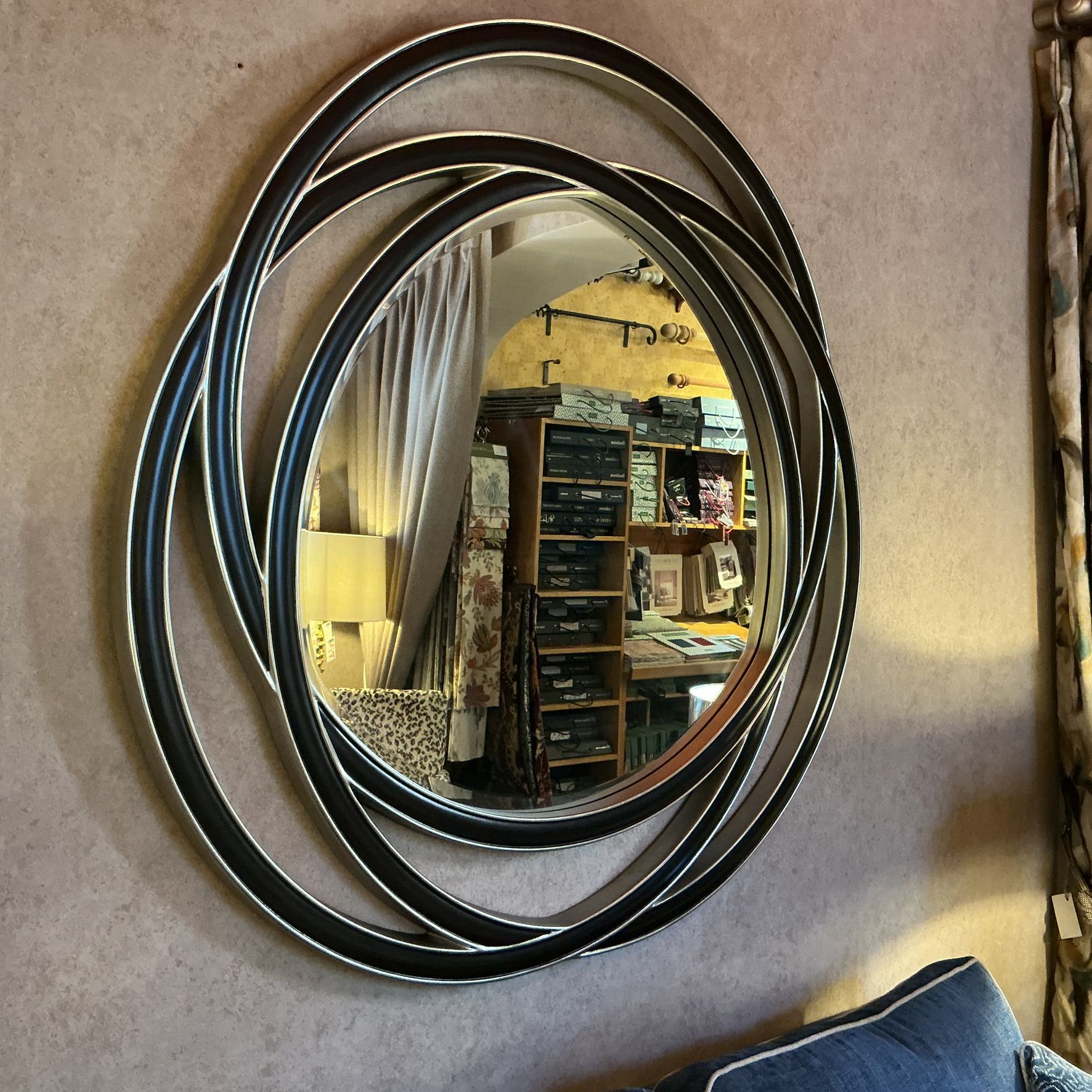 Rounda Mirror