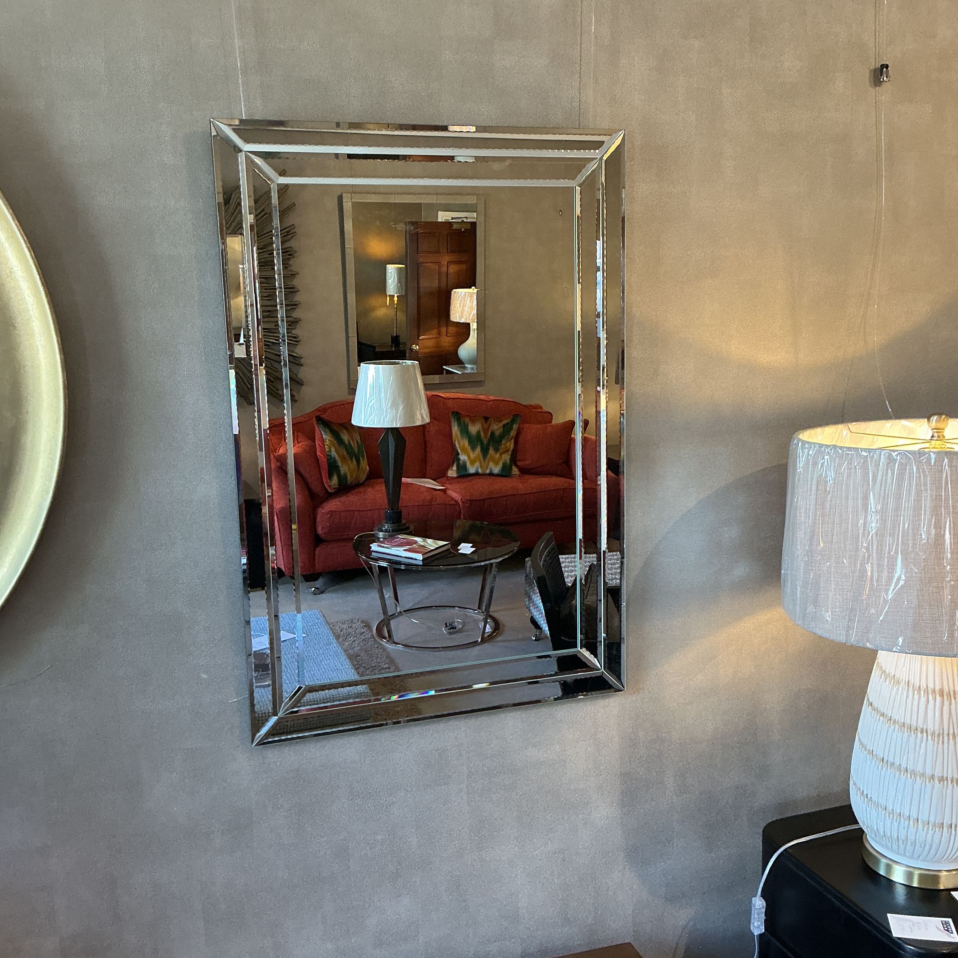 Viola Mirror