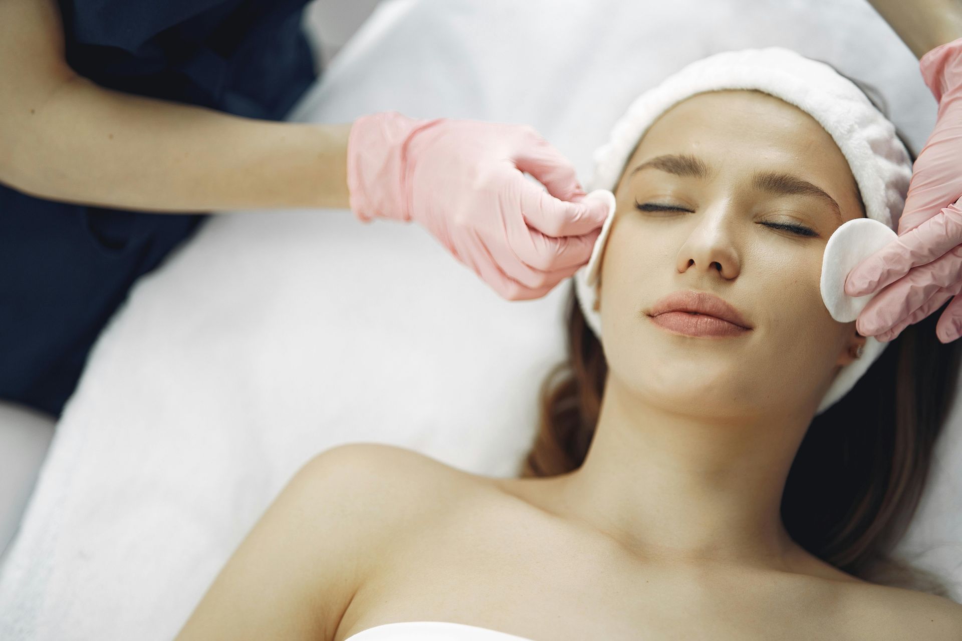patient getting a facial at Uplifted Aesthetics in Redondo Beach CA