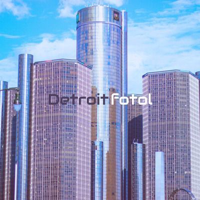 The cover of Detroit by fotol.