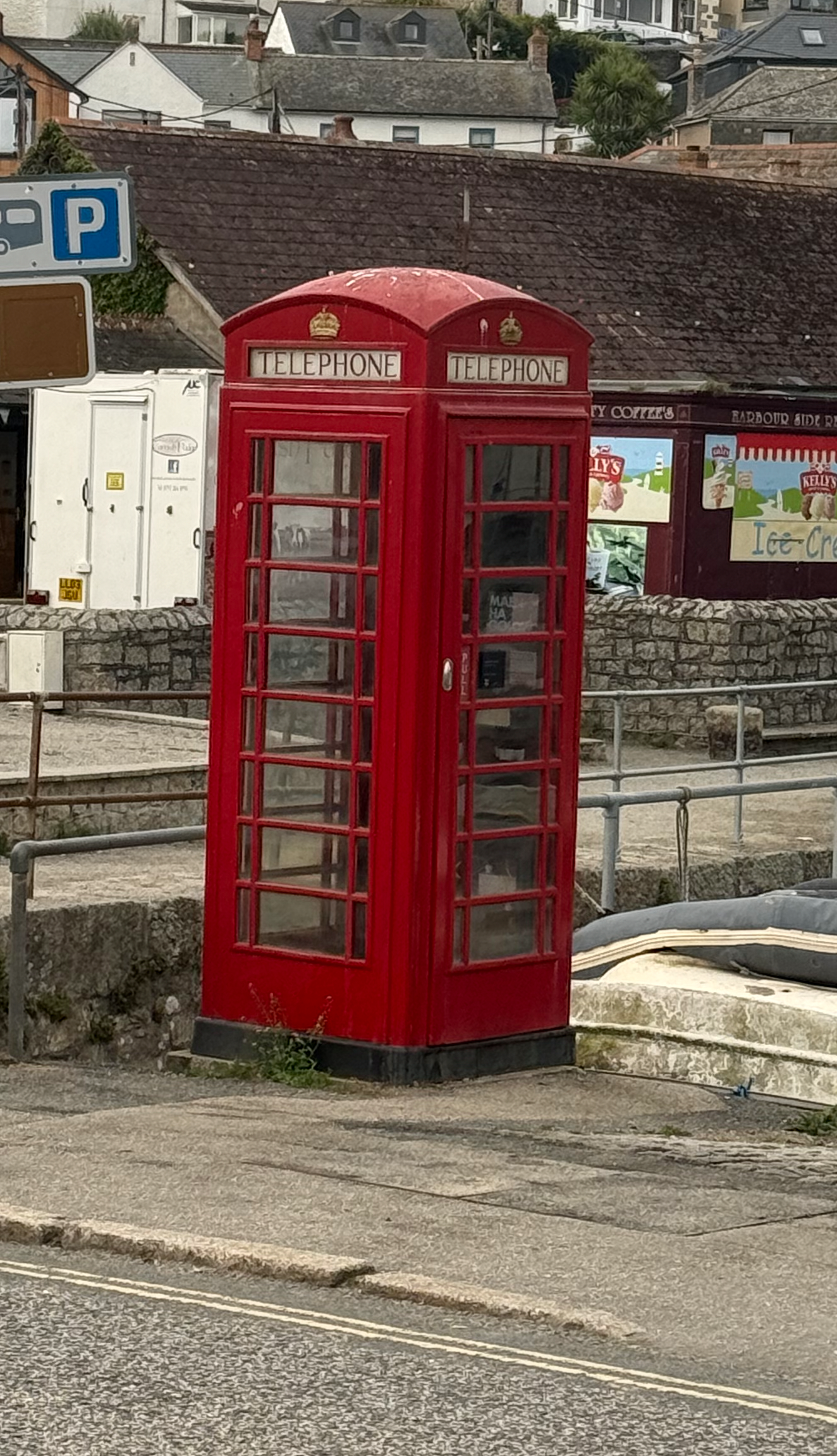 Tekno Telephone