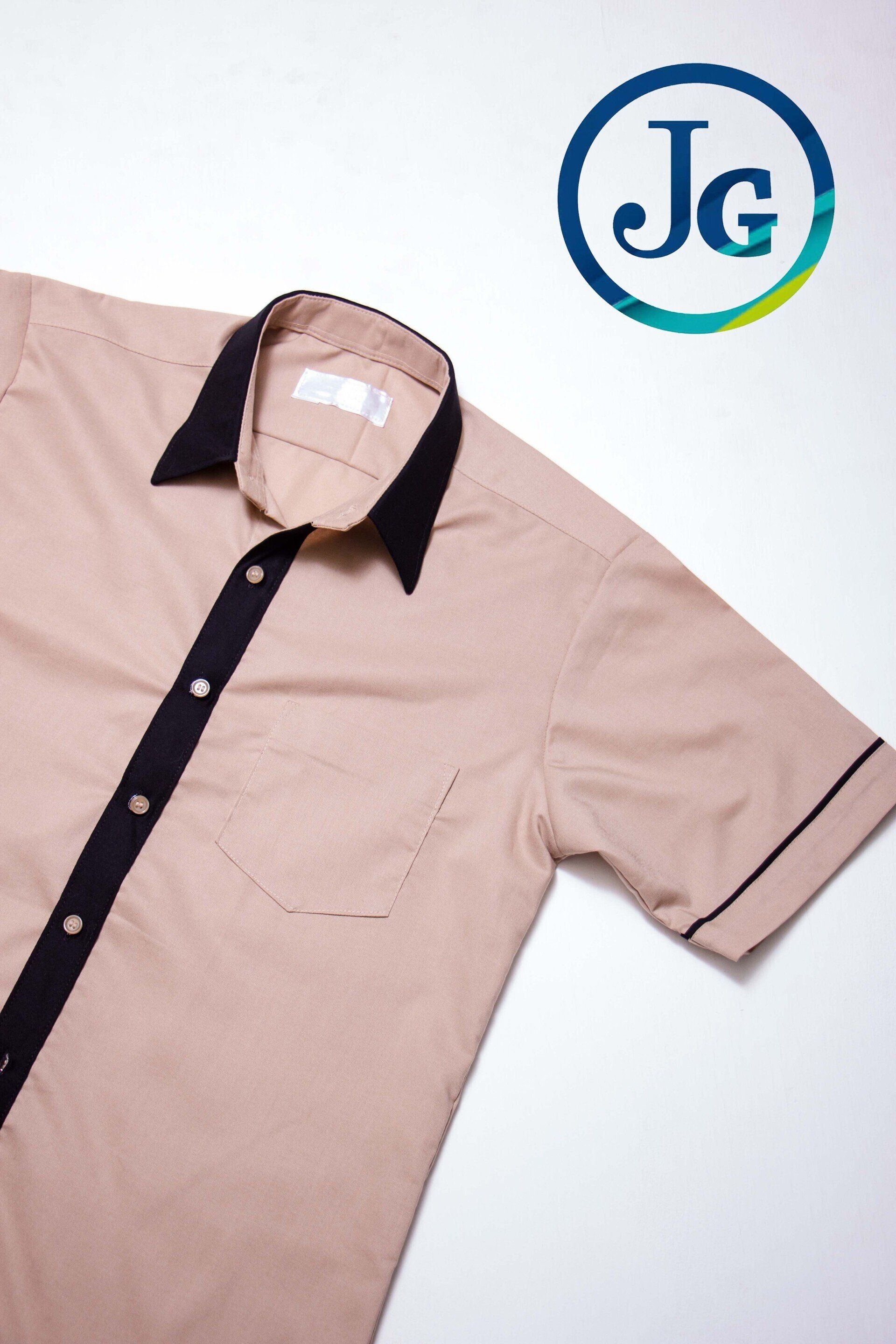 camisa estilo oxford con logo bordado