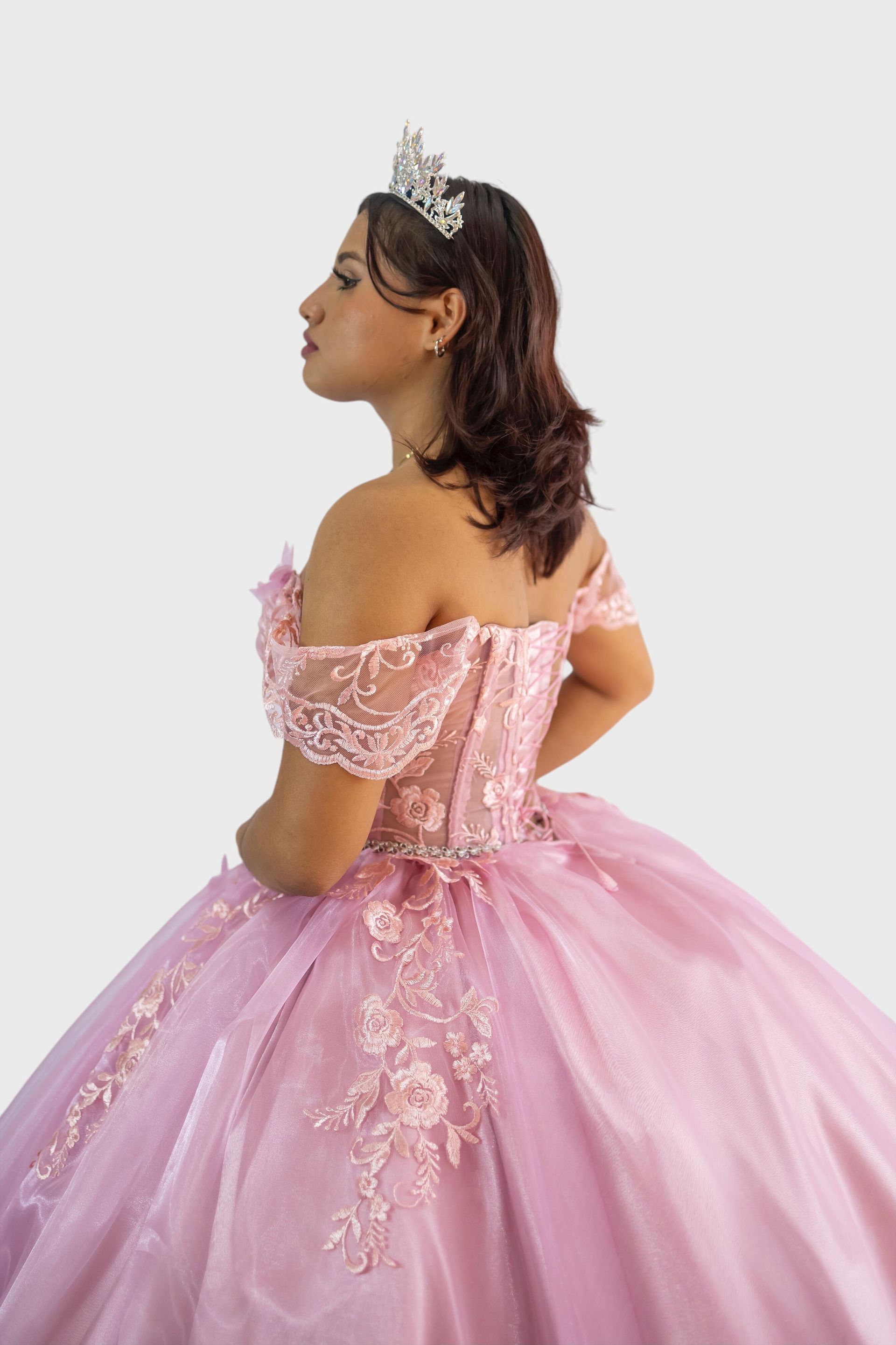 Vestido de quinceañera color rosado pastel